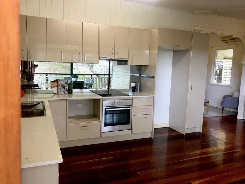 83 Bridgewater St, Morningside QLD 4170