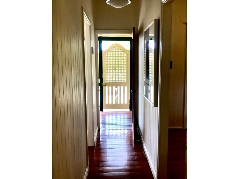 83 Bridgewater St, Morningside QLD 4170