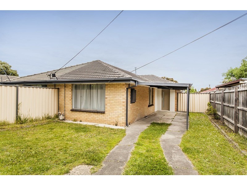 1/18 Third Avenue, Dandenong North VIC 3175