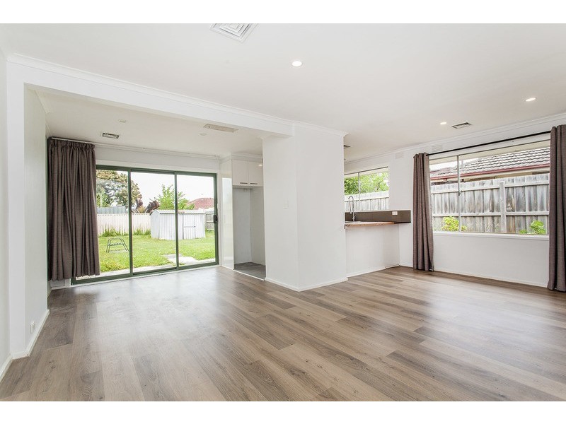 1/18 Third Avenue, Dandenong North VIC 3175
