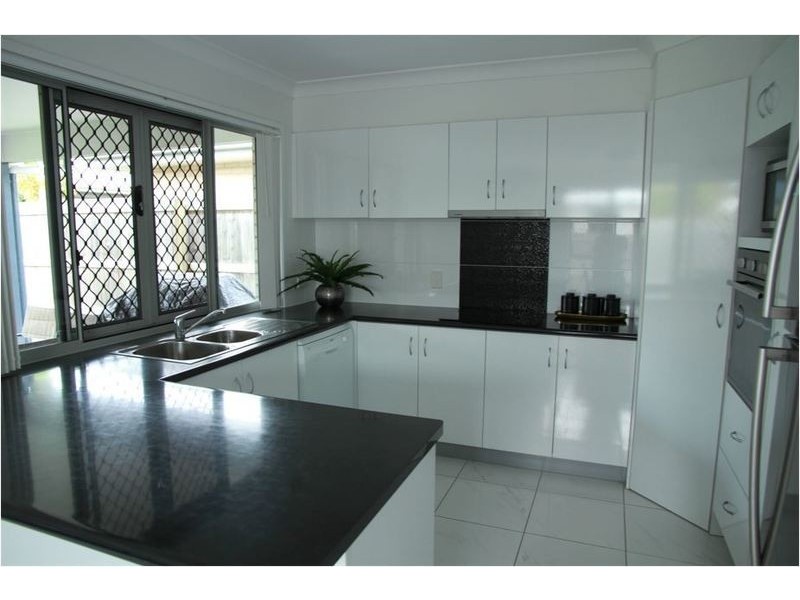 55 Cobblestone Avenue, Logan Reserve QLD 4133