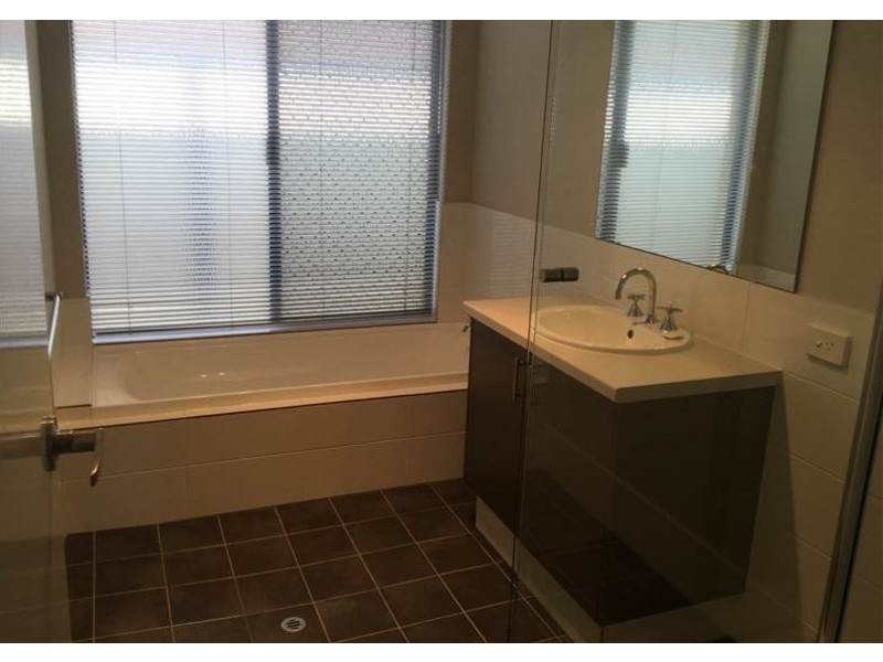 22 St Joseph Fairway, Success WA 6164