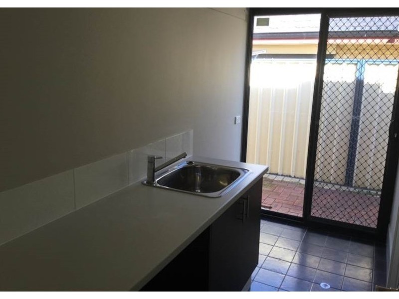 22 St Joseph Fairway, Success WA 6164