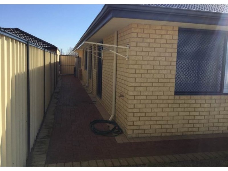 22 St Joseph Fairway, Success WA 6164