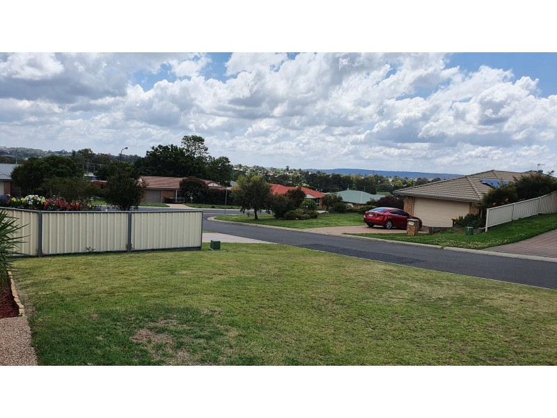 3 Tea-Tree Rise, Warwick QLD 4370