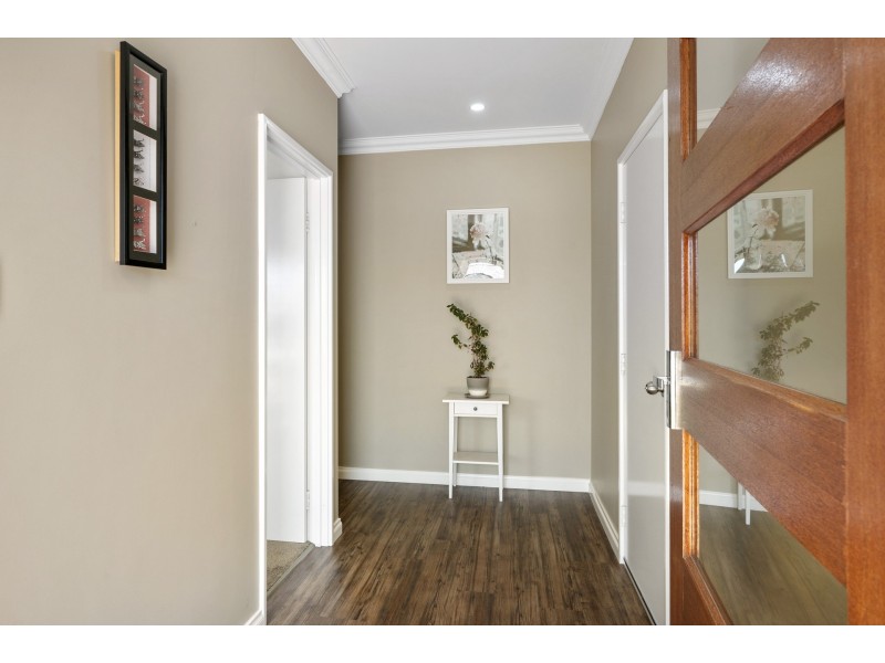 13 Ontario Grove, Success WA 6164