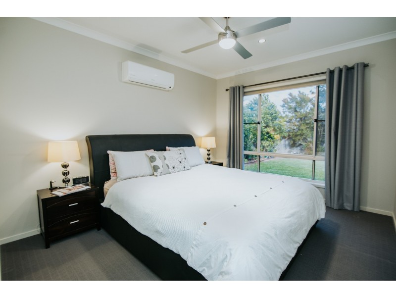 8 Preston Street, Ormeau Hills QLD 4208