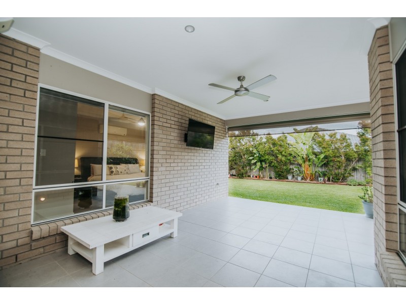 8 Preston Street, Ormeau Hills QLD 4208