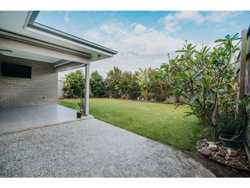 8 Preston Street, Ormeau Hills QLD 4208