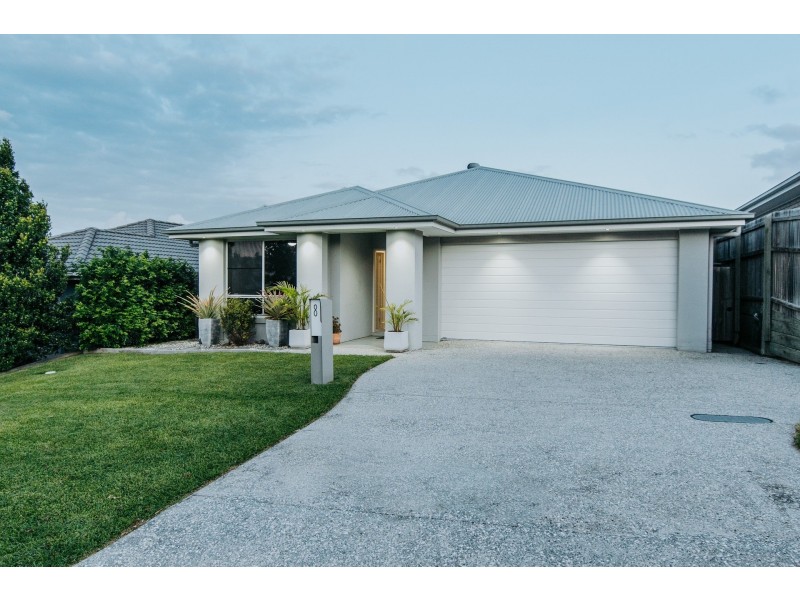 8 Preston Street, Ormeau Hills QLD 4208