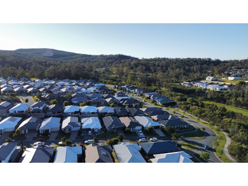 8 Preston Street, Ormeau Hills QLD 4208