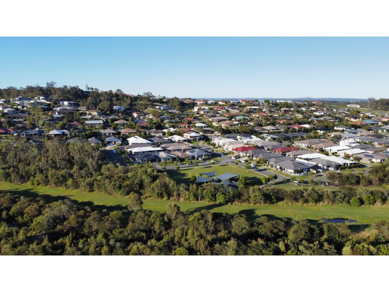 8 Preston Street, Ormeau Hills QLD 4208