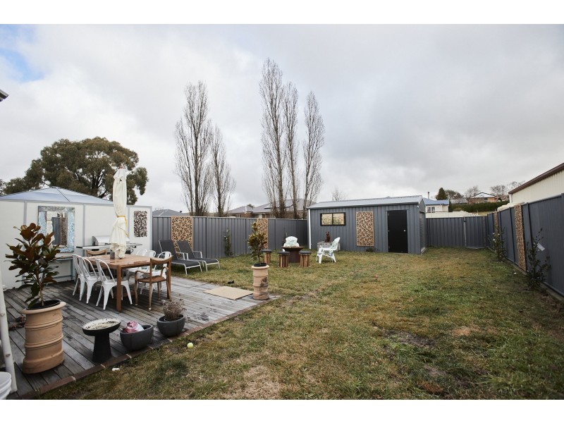 17B Tucker St, Blayney NSW 2799