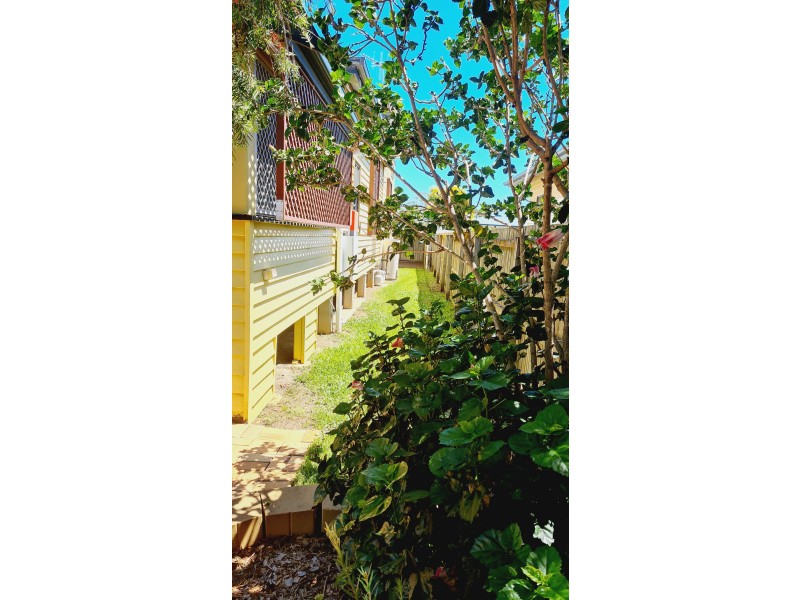 82 Dr Mays, Svensson Heights QLD 4670