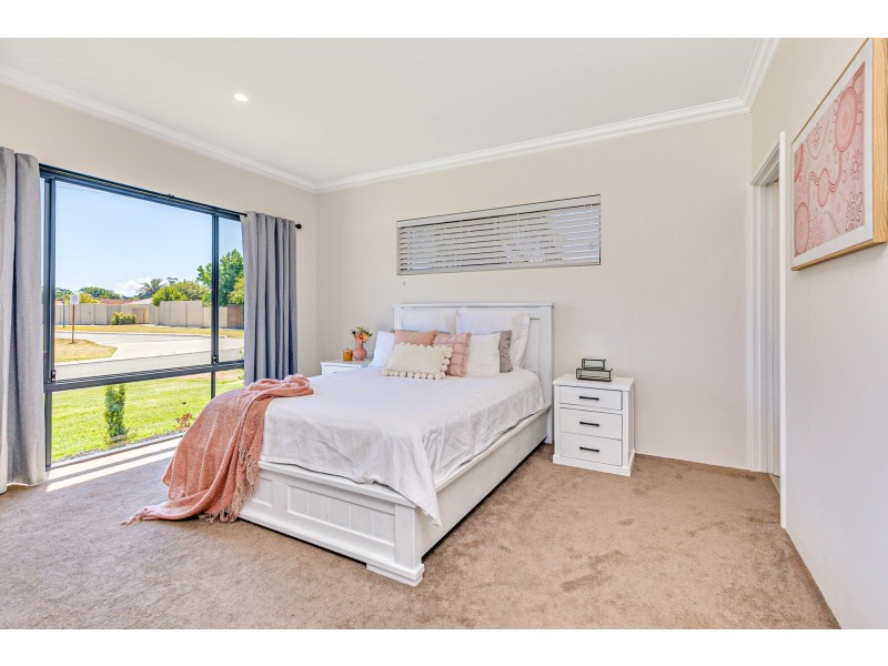 2a Parana crescent, Beechboro WA 6063