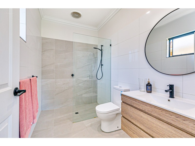 2a Parana crescent, Beechboro WA 6063