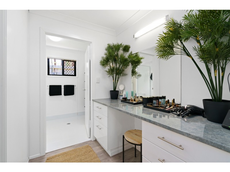 33 Dempsey Street, Russell Island QLD 4184