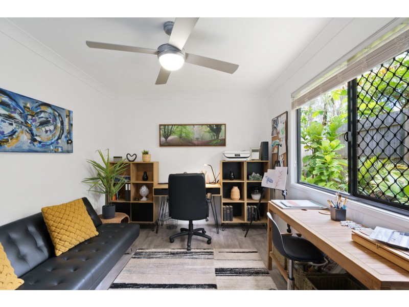 33 Dempsey Street, Russell Island QLD 4184