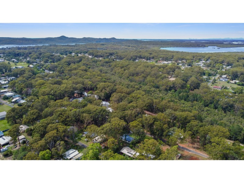 33 Dempsey Street, Russell Island QLD 4184