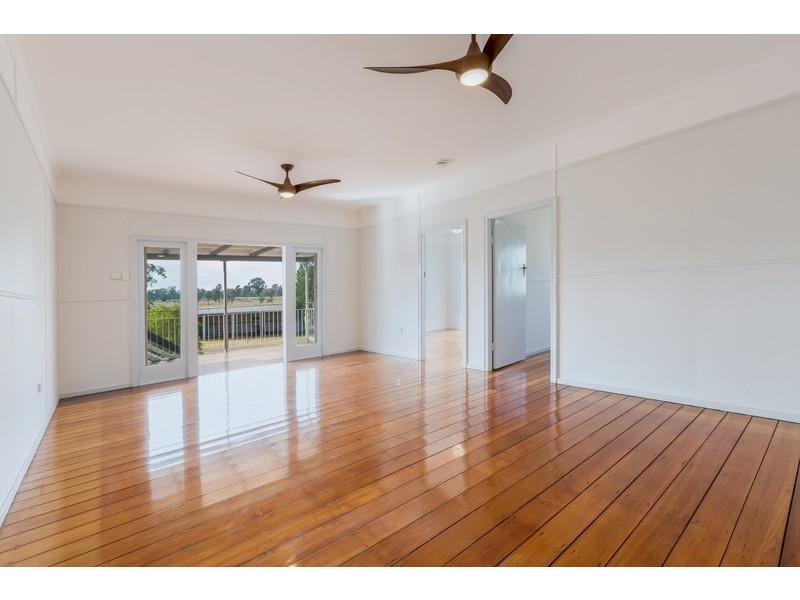 106 Chalk Street, Ipswich QLD 4305