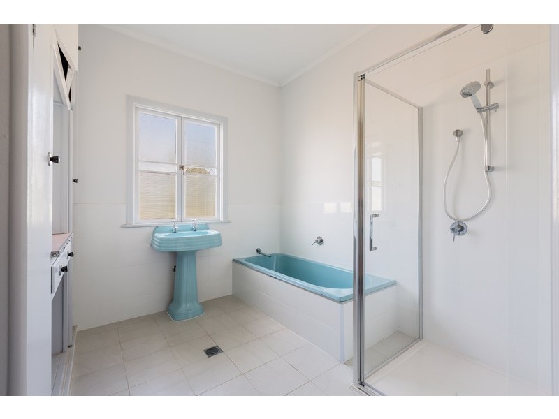 106 Chalk Street, Ipswich QLD 4305