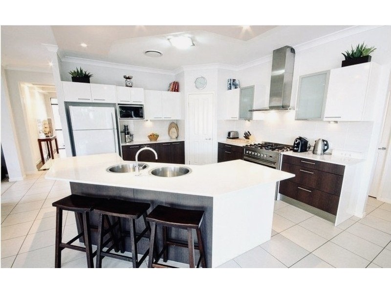 Sandstone Point QLD 4511