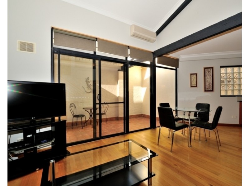 16/56 Pakenham St, Fremantle WA 6160