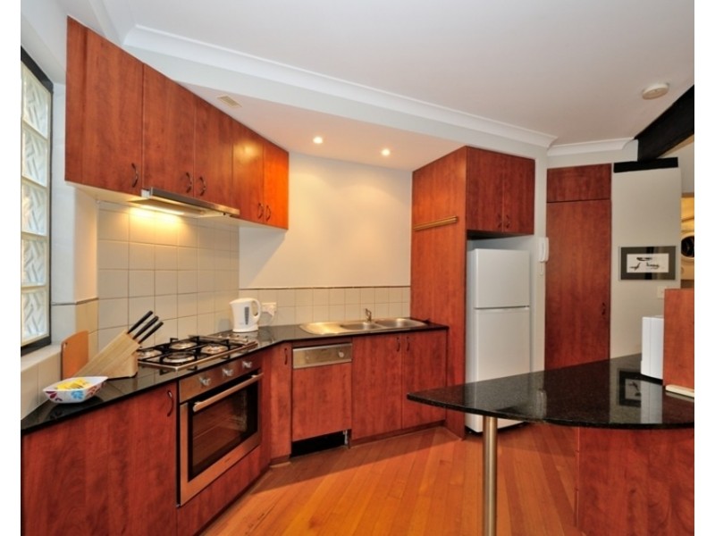 16/56 Pakenham St, Fremantle WA 6160
