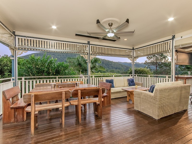 118 Crest Hill Drive, Wongawallan QLD 4210