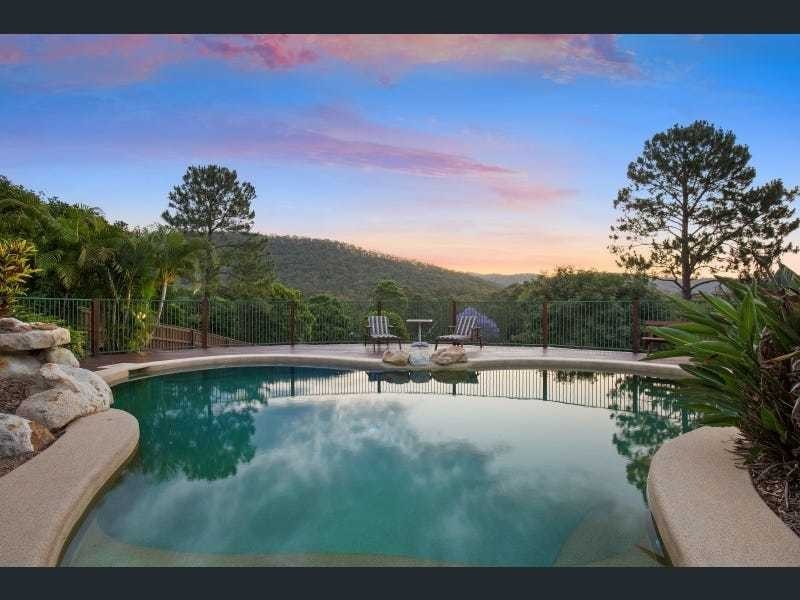 118 Crest Hill Drive, Wongawallan QLD 4210