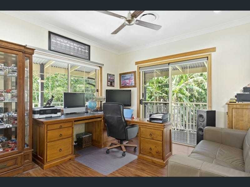 118 Crest Hill Drive, Wongawallan QLD 4210