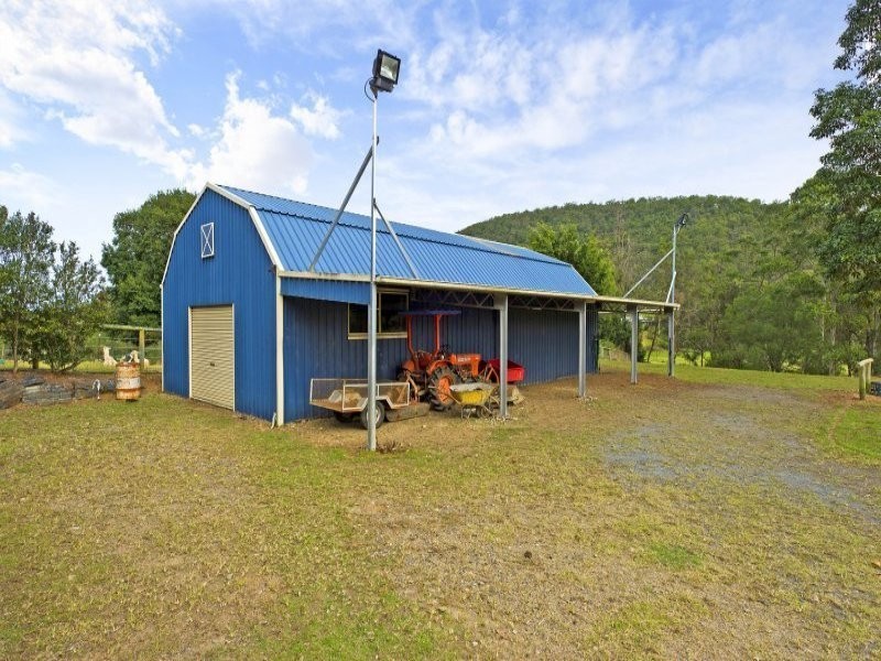 118 Crest Hill Drive, Wongawallan QLD 4210