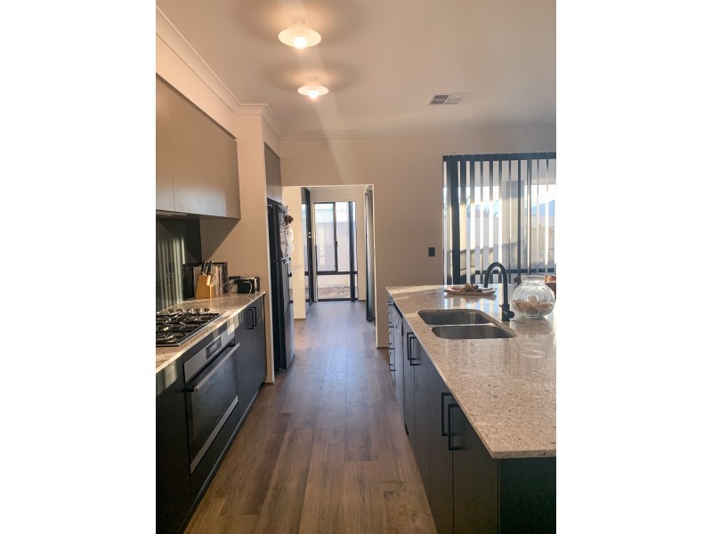 22 Goldfinch Drive, Erskine WA 6210
