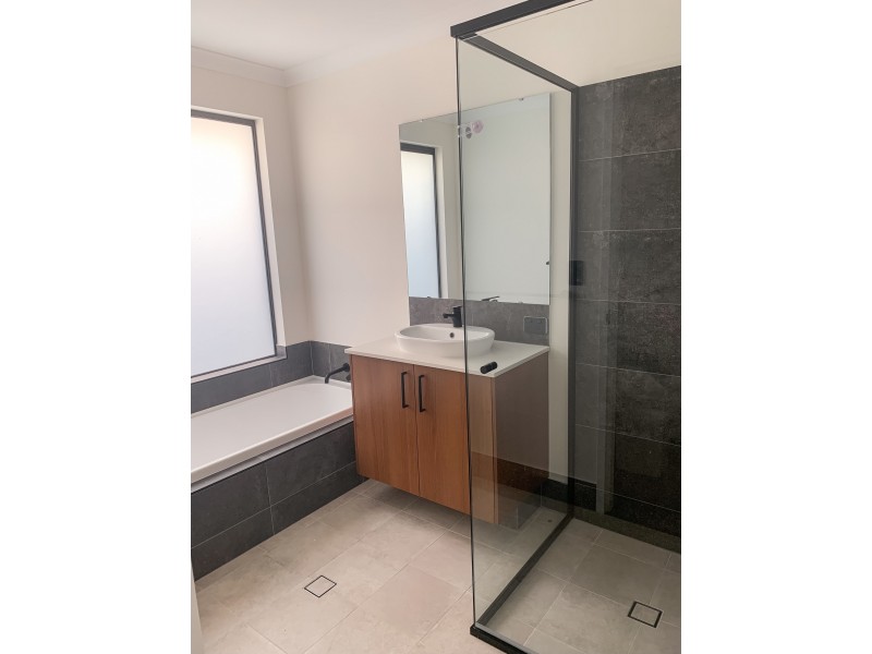 22 Goldfinch Drive, Erskine WA 6210