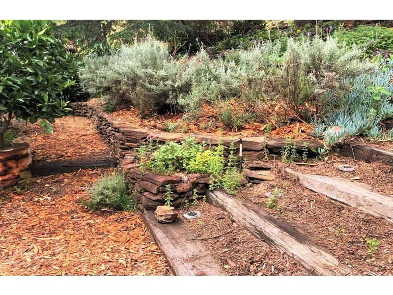 30 Hume Ave, Wentworth Falls NSW 2782