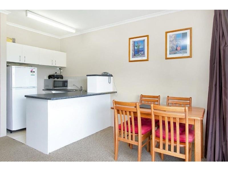 341/305-341 Coral Coast Drive, Palm Cove QLD 4879