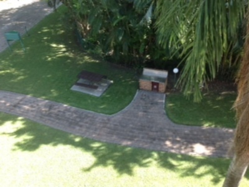 341/305-341 Coral Coast Drive, Palm Cove QLD 4879