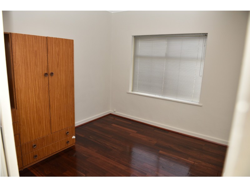 59 Eastbourne Crescent, Nollamara WA 6061