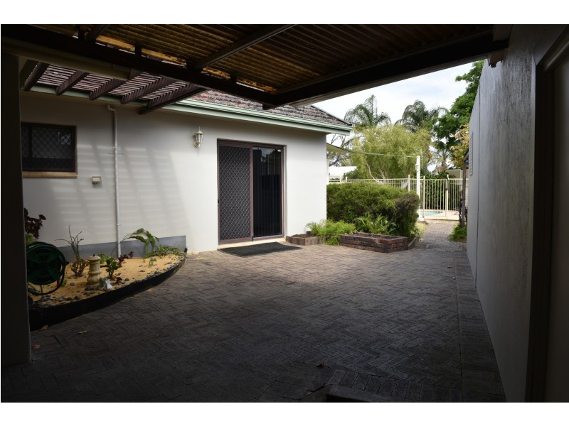 59 Eastbourne Crescent, Nollamara WA 6061