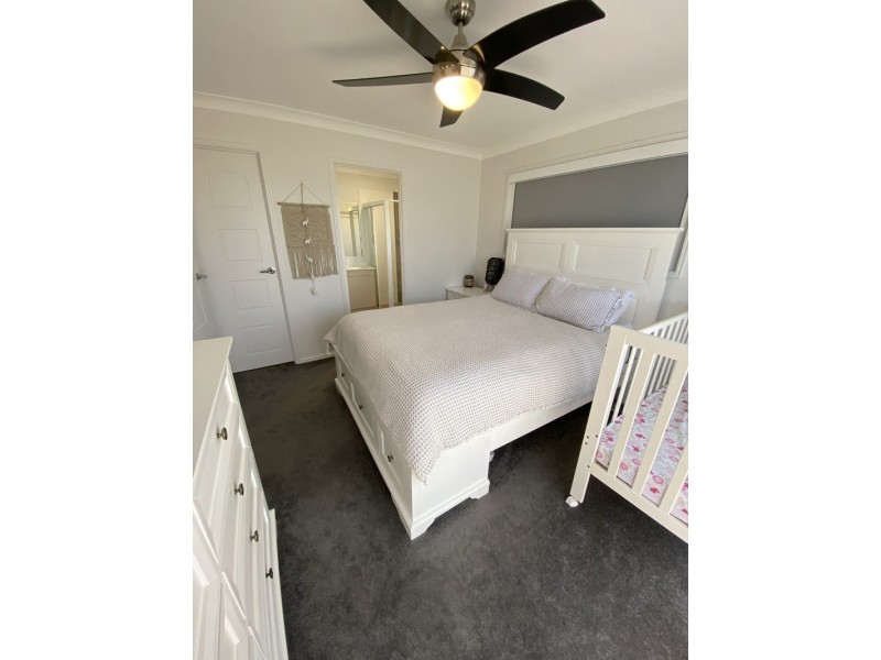 4 Natasha Street, Ormeau QLD 4208
