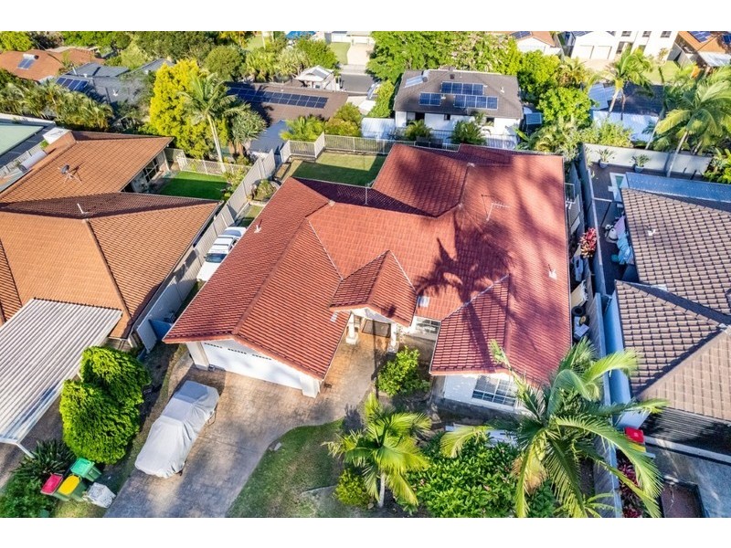 8 Marlee Court, Burleigh Heads QLD 4220