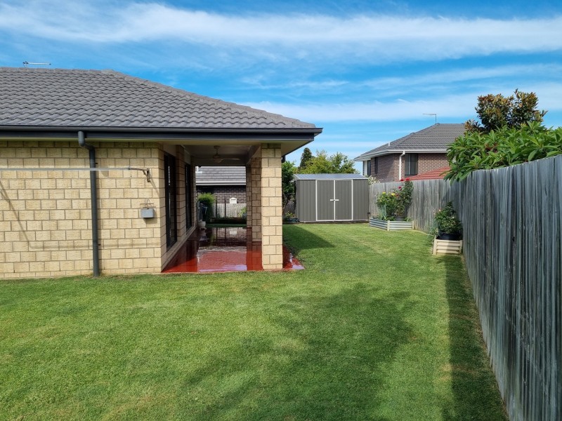 12 Amari Street, Holmview QLD 4207