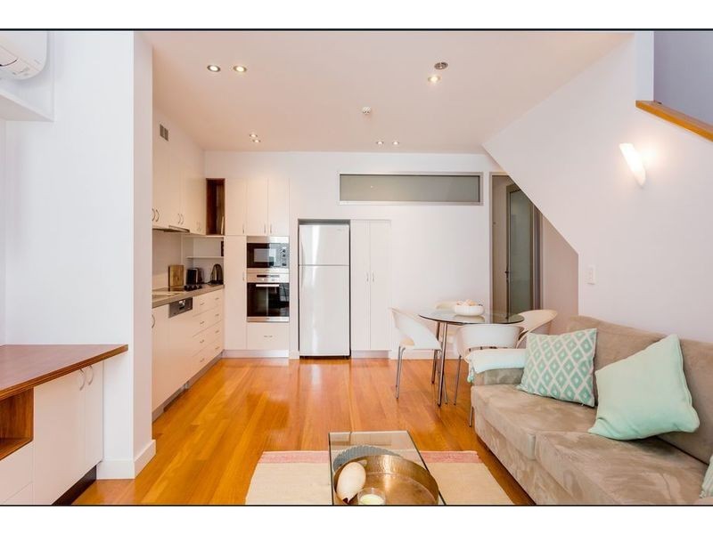 4/22 Russell Street, Fremantle WA 6160