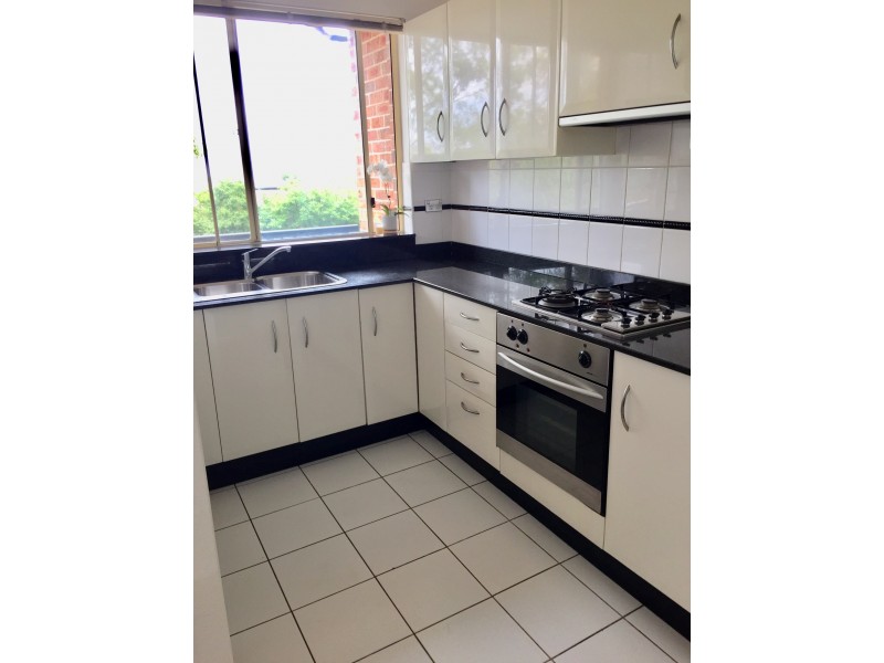 13/6-12 Mansfield Avenue, Caringbah NSW 2229