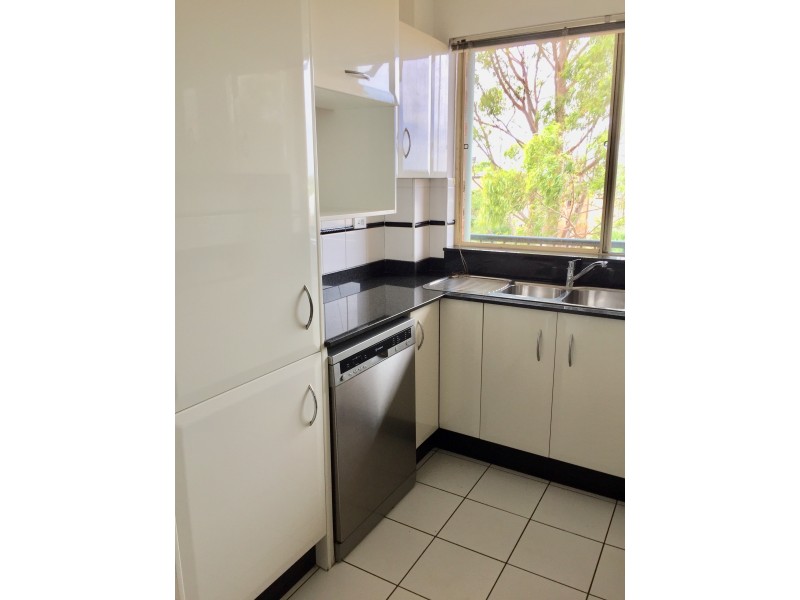 13/6-12 Mansfield Avenue, Caringbah NSW 2229