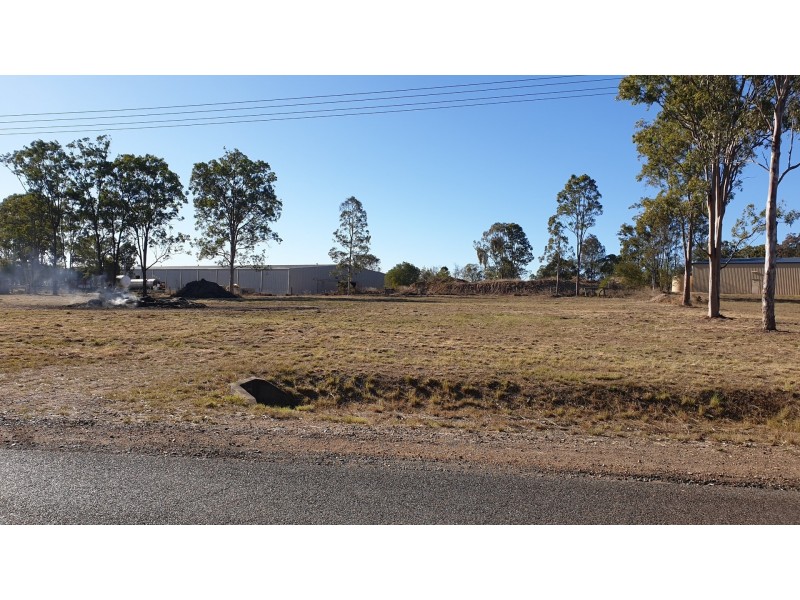 2 Racecourse Rd, Nanango QLD 4615