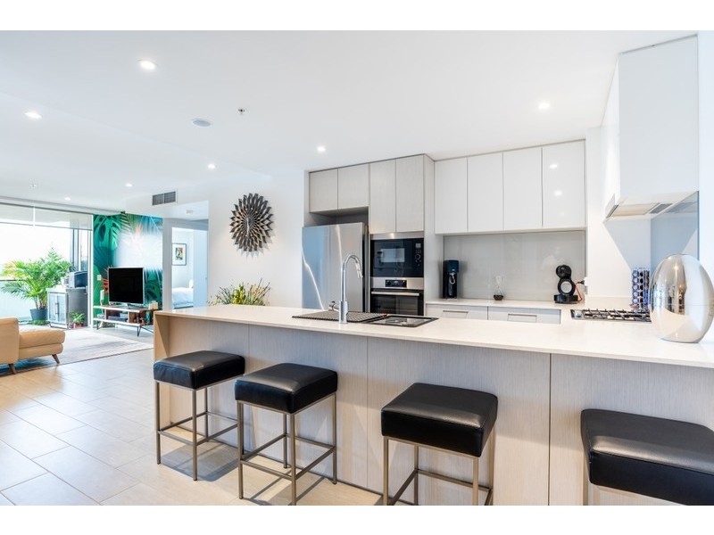 710/95 Linton, Kangaroo Point QLD 4169