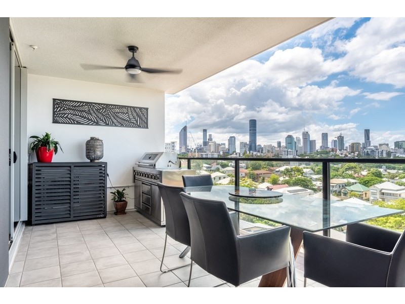 710/95 Linton, Kangaroo Point QLD 4169