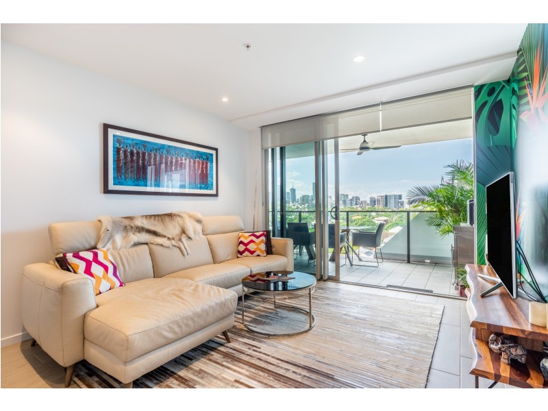 710/95 Linton, Kangaroo Point QLD 4169