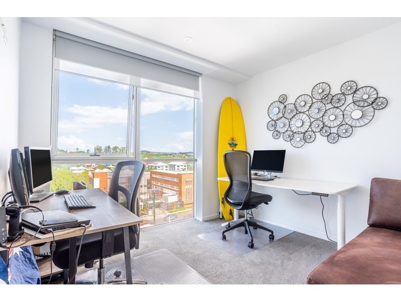 710/95 Linton, Kangaroo Point QLD 4169